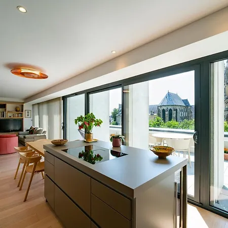 Les Suites 7 Anges - Parking, Vue Cathedrale & Centre Historique Reims Exterior photo