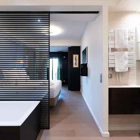 Les Suites 7 Anges - Parking, Vue Cathedrale & Centre Historique Reims Exterior photo